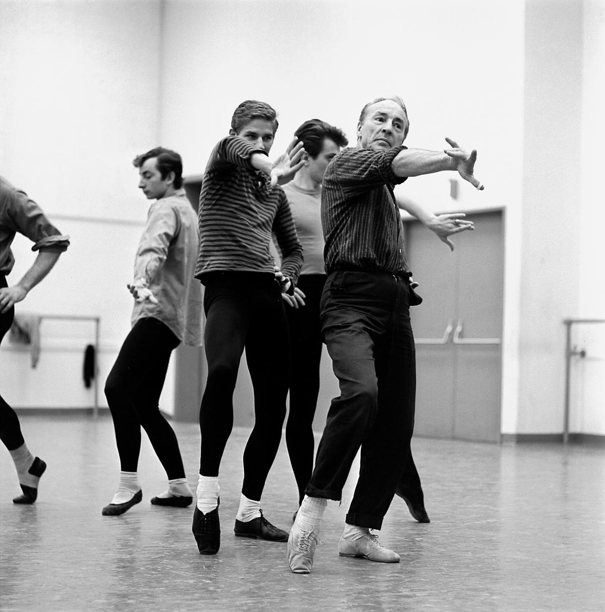 Balanchine rehearses his Don Quixote with the company in 1965