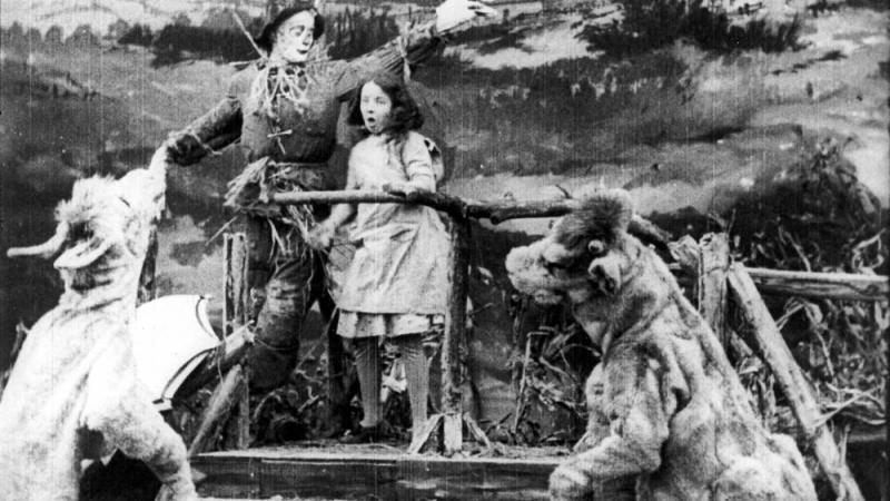 Screenshot from 1910 The Wonderful Wizard of Oz