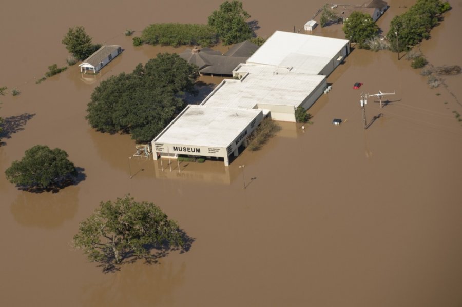 Houston museum flooded by Harvey