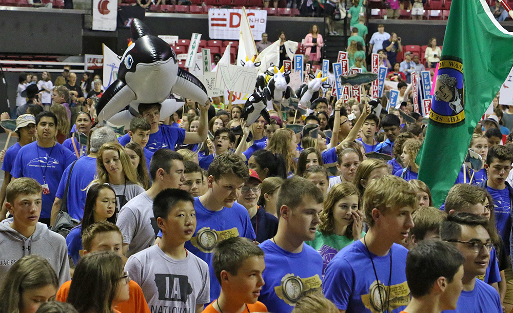 NHD Students in the Parade of Affiliates