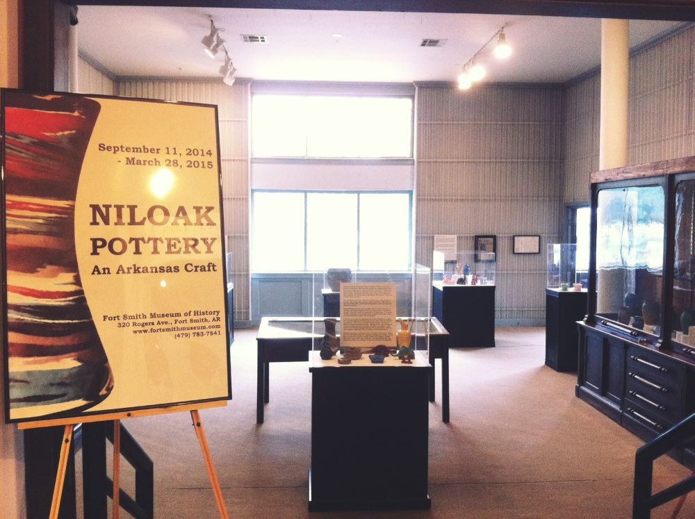 Opening of a 2014 temporary exhibition on Niloak Pottery.