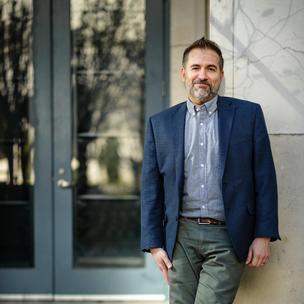  Tim Henderson at the Nashville Public Library.