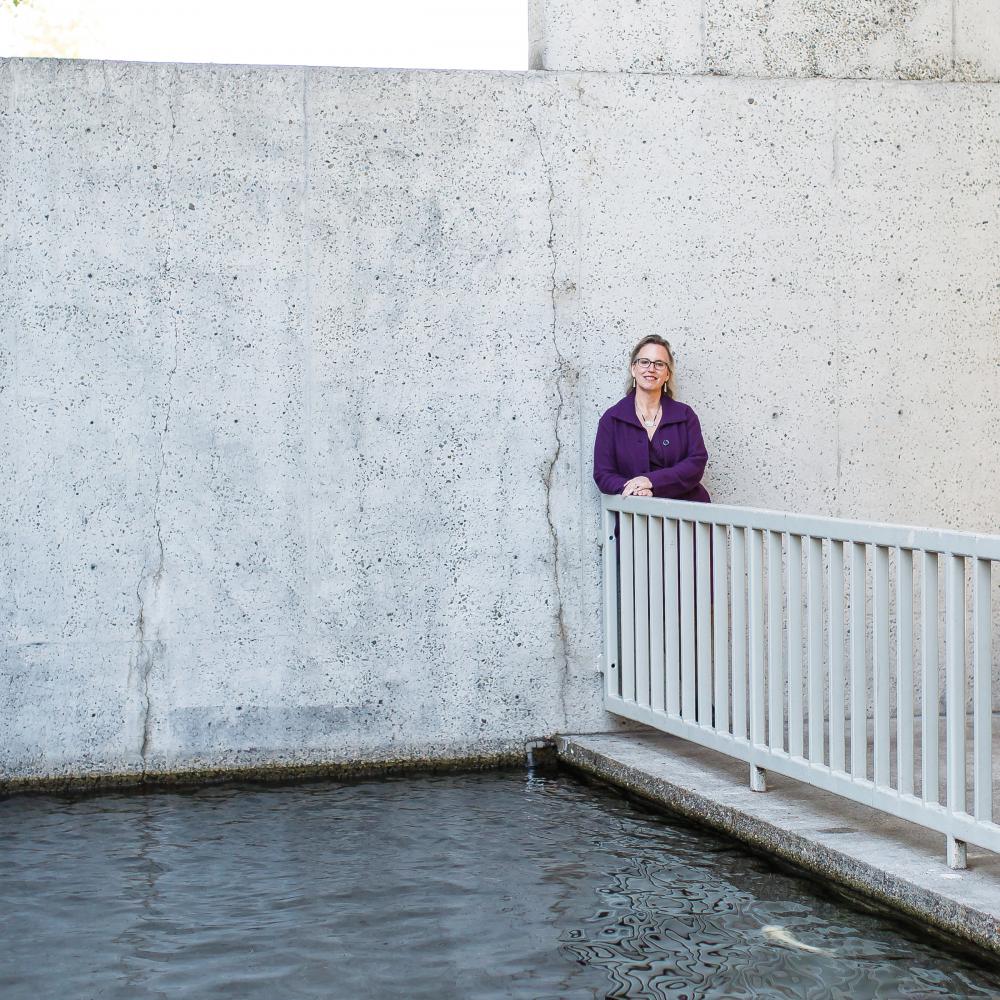 Photograph of Julie Fry at the Oakland Museum of California