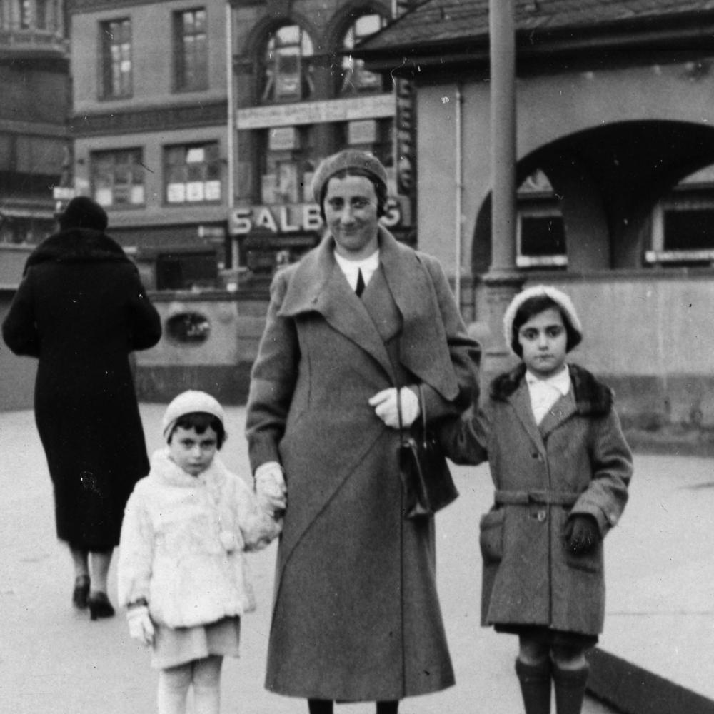 Anne Frank with Family