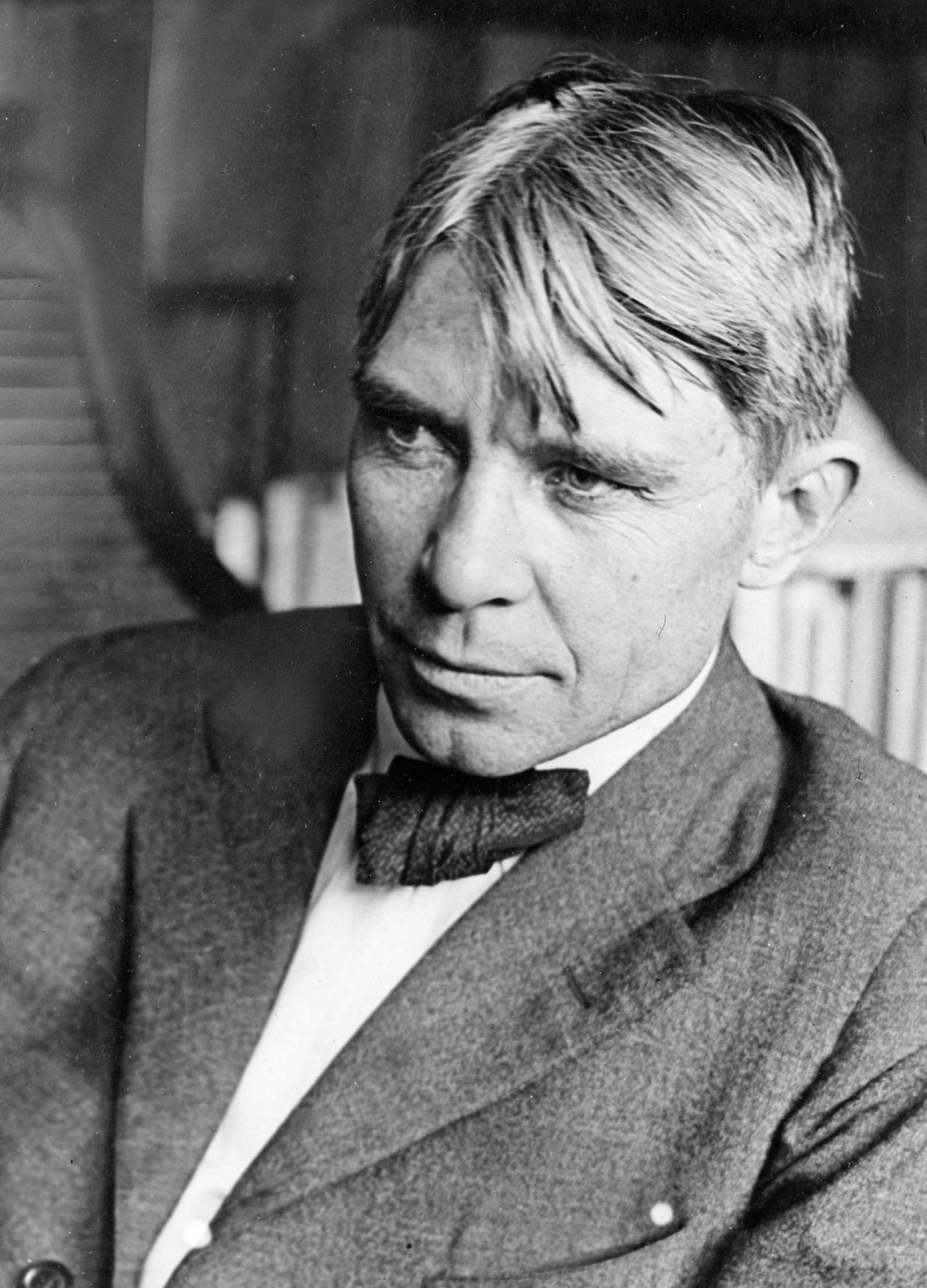 Carl Sandburg photo #2713