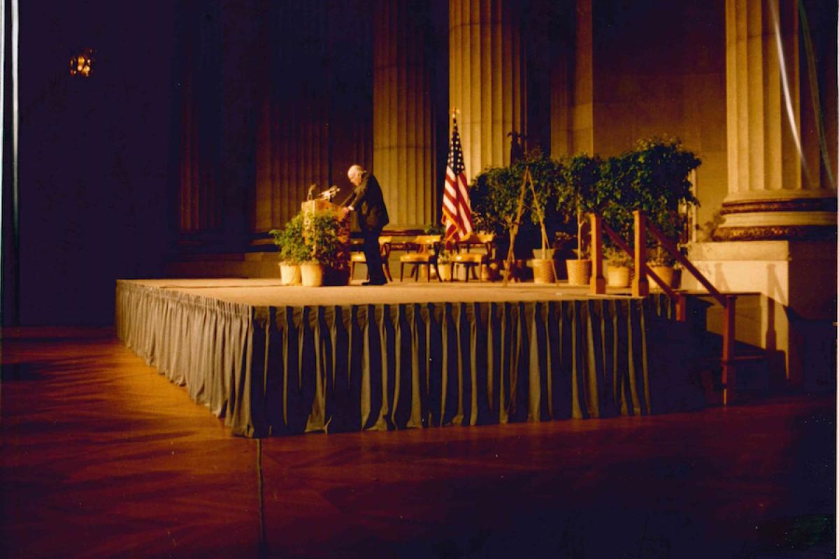Robert Nisbet, the seventeenth Jefferson lecturer, giving his lecture, “The Present Age.”