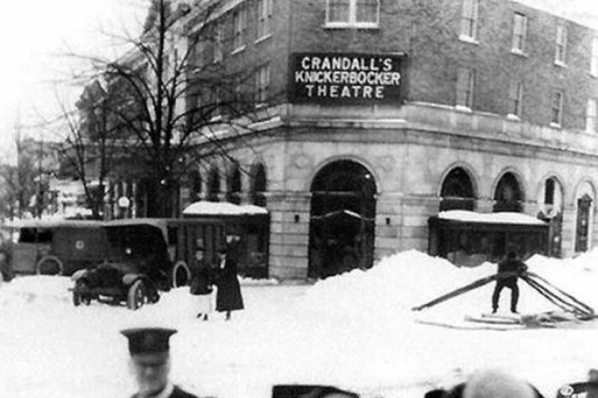 Knickerbocker Theatre in the storm of 1922