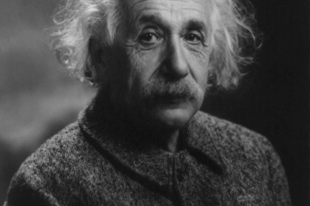 Albert Einstein, photo, black and white,1947