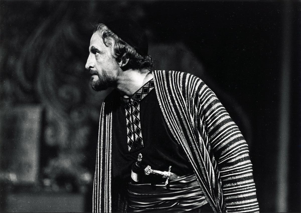 A young George C. Scott performs as Shylock in The Merchant of Venice.
