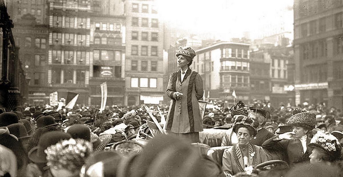 Gilman speaking to a crowd at Union Square.