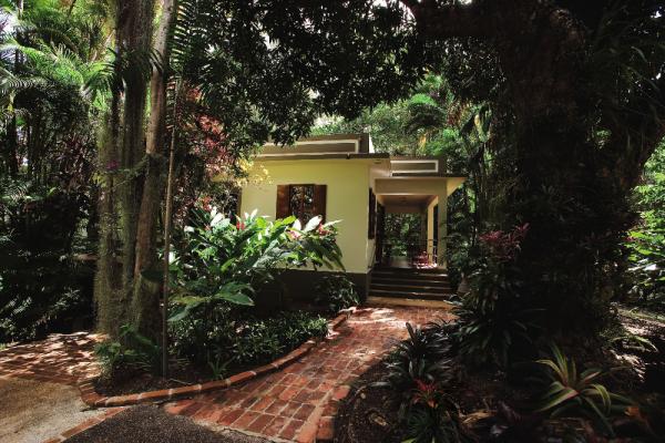 Entrance to the Muñoz-Marín house.