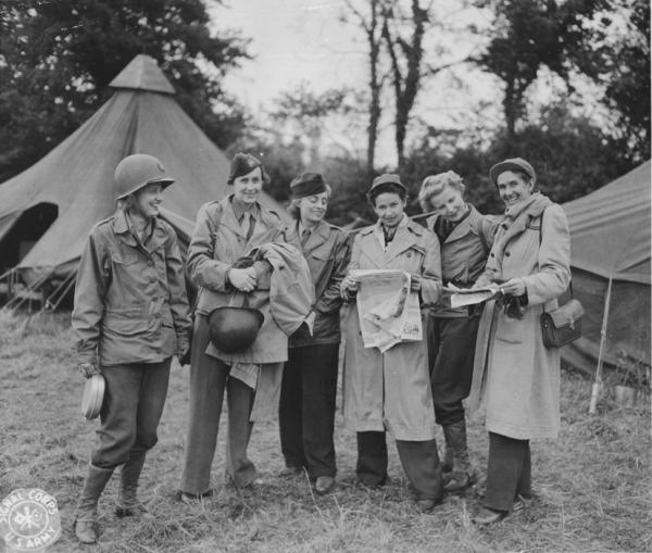 Reporter Ruth Cowan far left with Group of Women War Reporters, 1944.