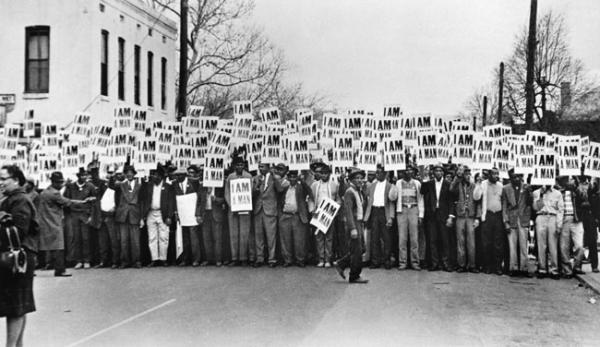 Photograph of sanitation workers' protest in Memphis, TN, 1968