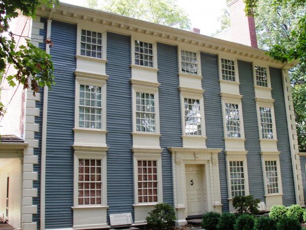 East facade, The Royall House & Slave Quarters