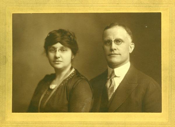 Photograph of evangelicals Edith and Ralph Norton.