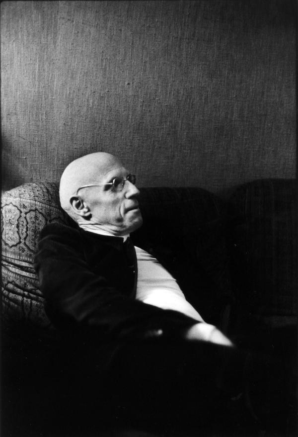 Black and white photo of Foucault