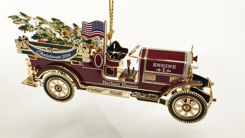 Ornament of a firetruck from 1929