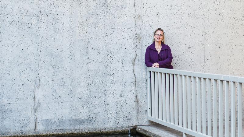 Photograph of Julie Fry at the Oakland Museum of California