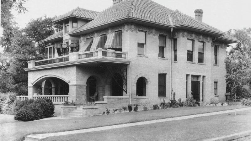 Black and white photo of the Reed family home