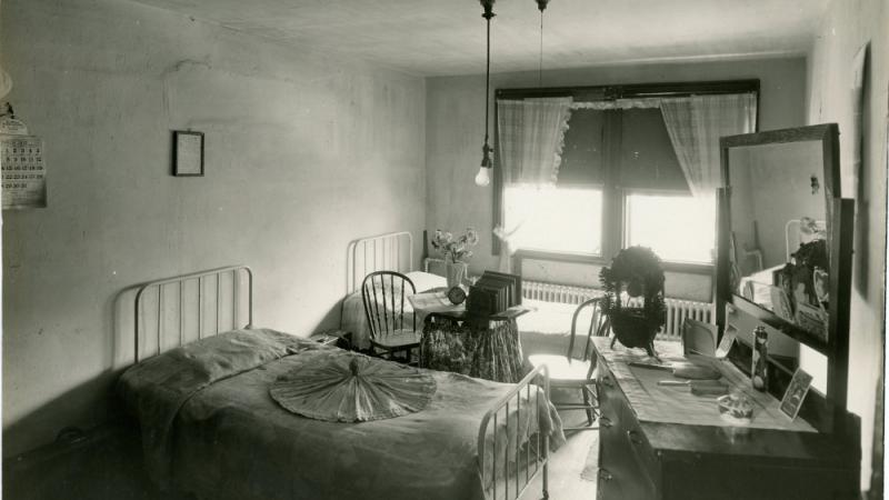 A model house maintained by students of the Home Economics Education Department
