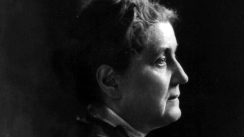 Portrait photo of Jane Addams